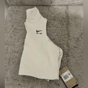Nike NWT crop top